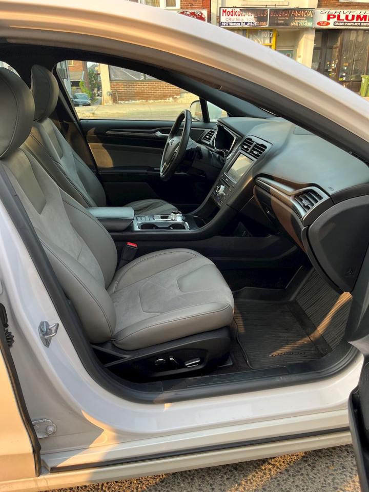 2017 Ford Fusion V6 Sport Photo