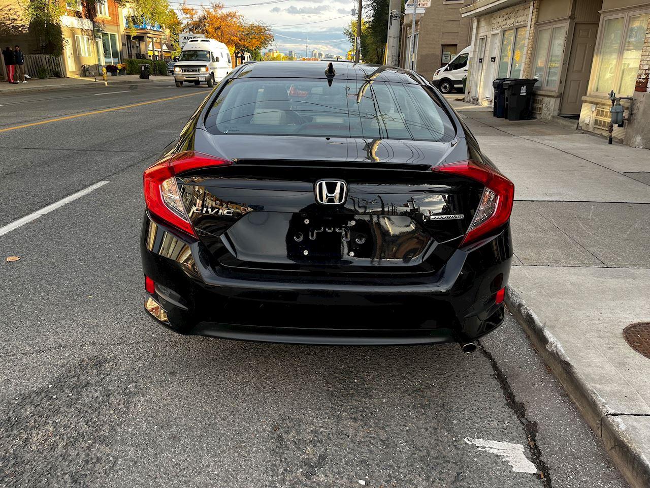 2016 Honda Civic Sedan Touring Photo