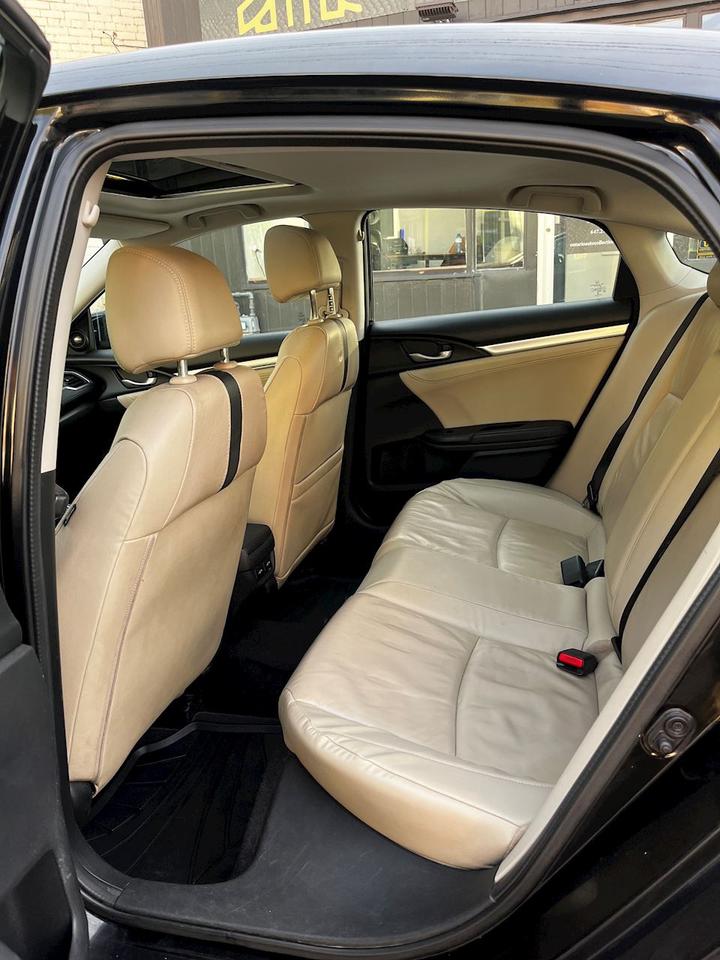 2016 Honda Civic Sedan Touring Photo