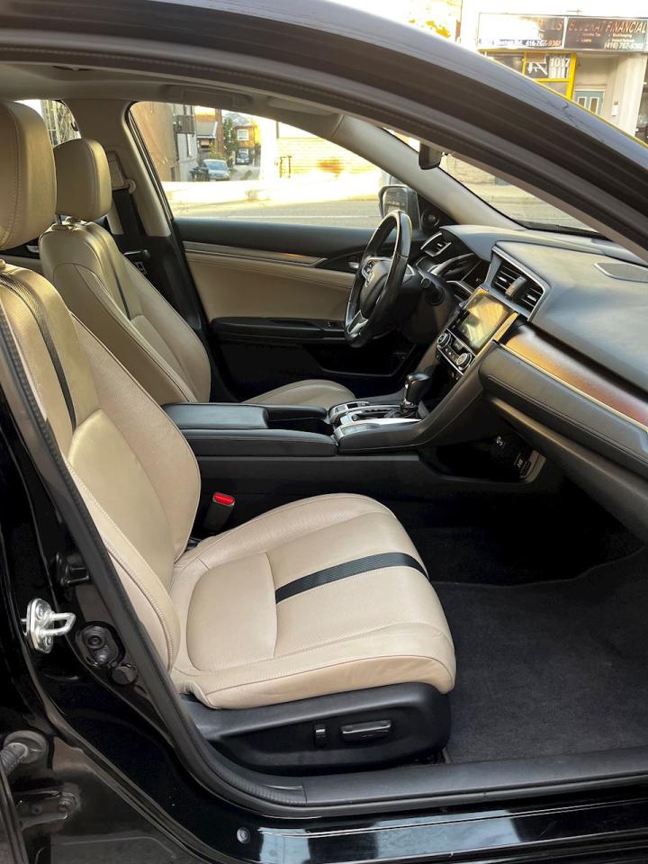 2016 Honda Civic Sedan Touring Photo