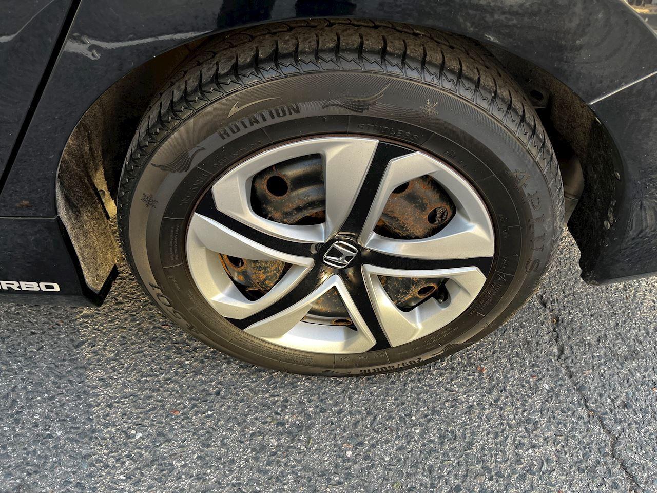 2016 Honda Civic Sedan Touring Photo