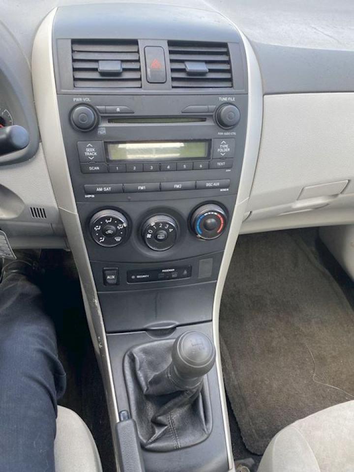 2009 Toyota Corolla CE/S/LE Photo4