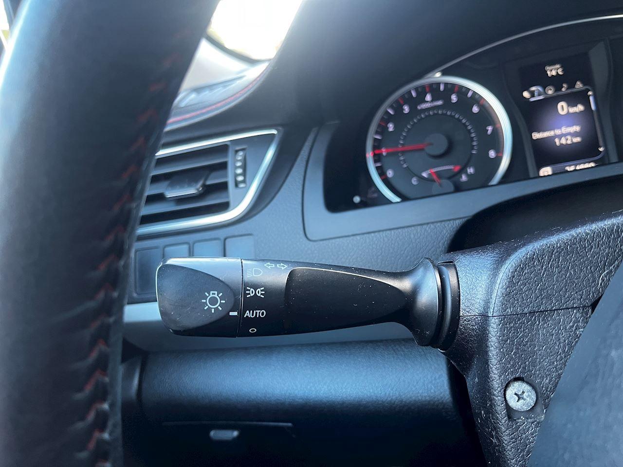 2015 Toyota Camry XSE Photo