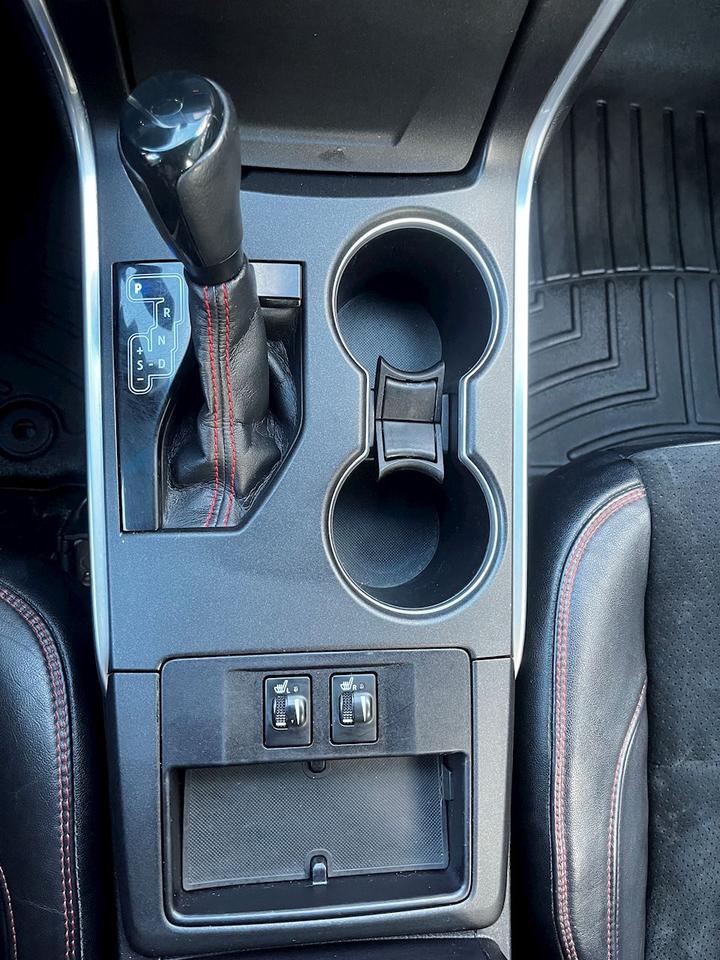 2015 Toyota Camry XSE Photo
