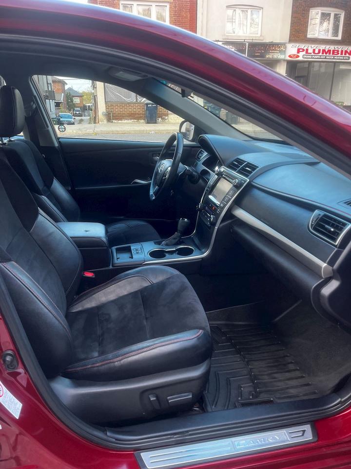 2015 Toyota Camry XSE Photo