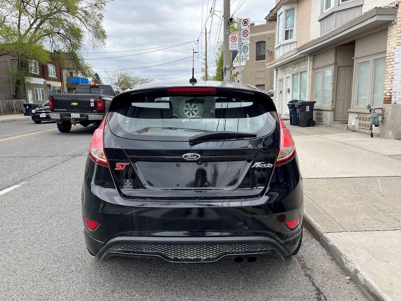 2018 Ford Fiesta ST Photo4