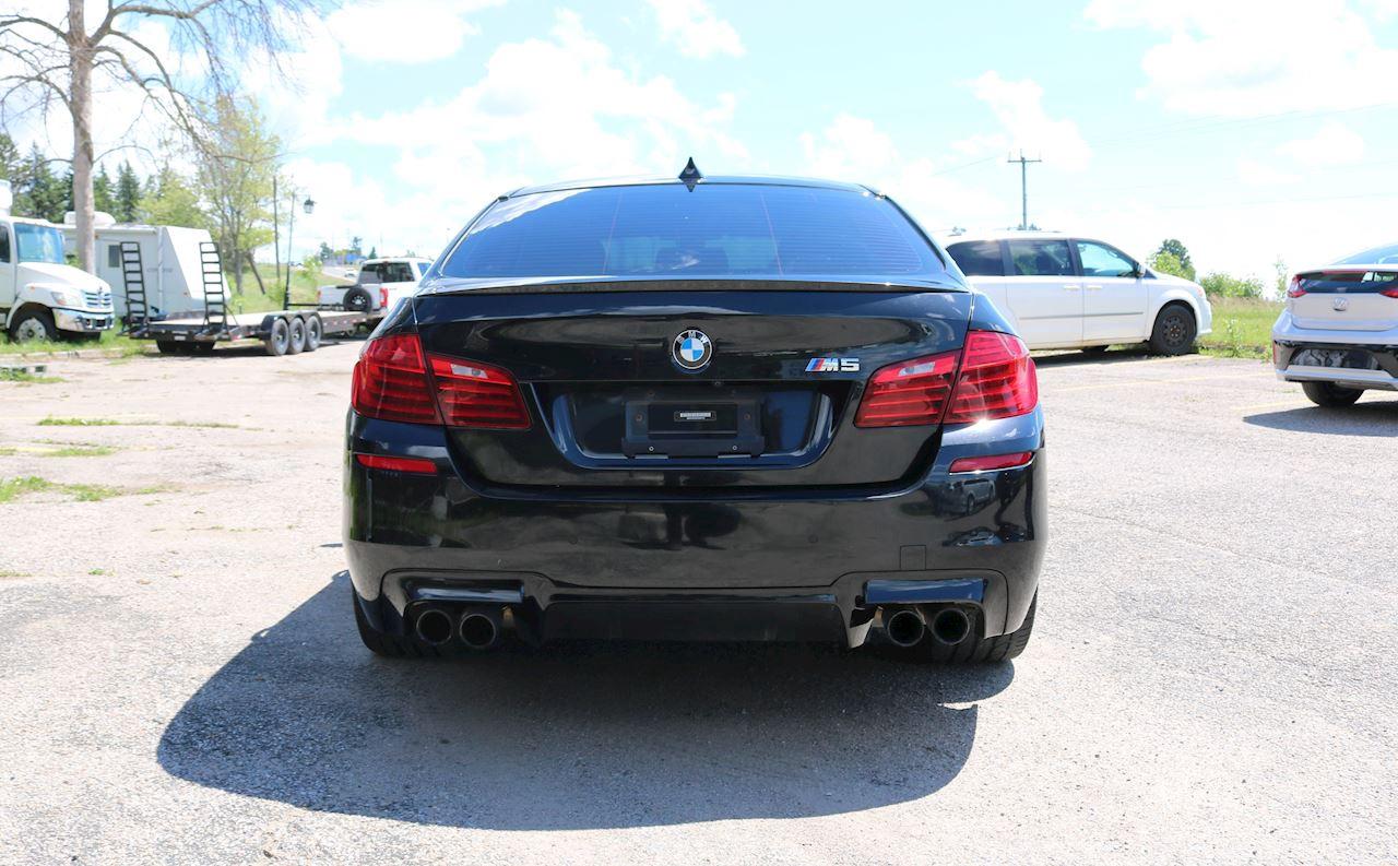 2015 BMW M5 Twin Turbo Photo3