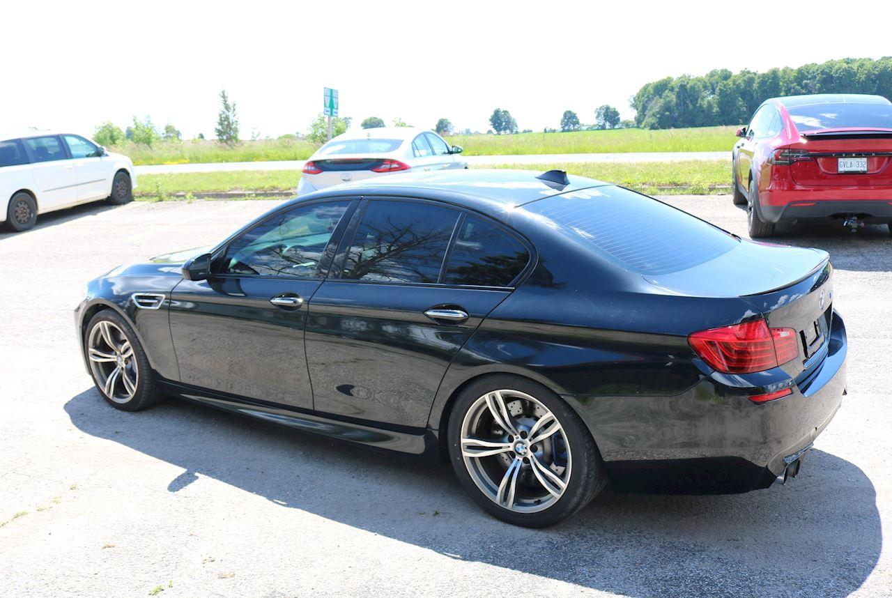 2015 BMW M5 Twin Turbo Photo4