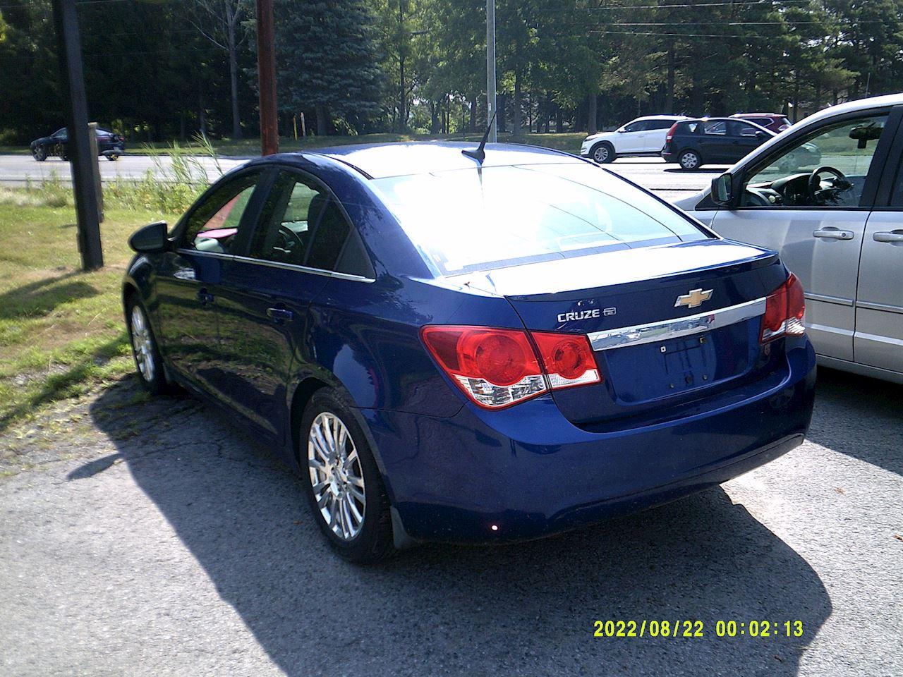 2013 Chevrolet Cruze Eco Photo2