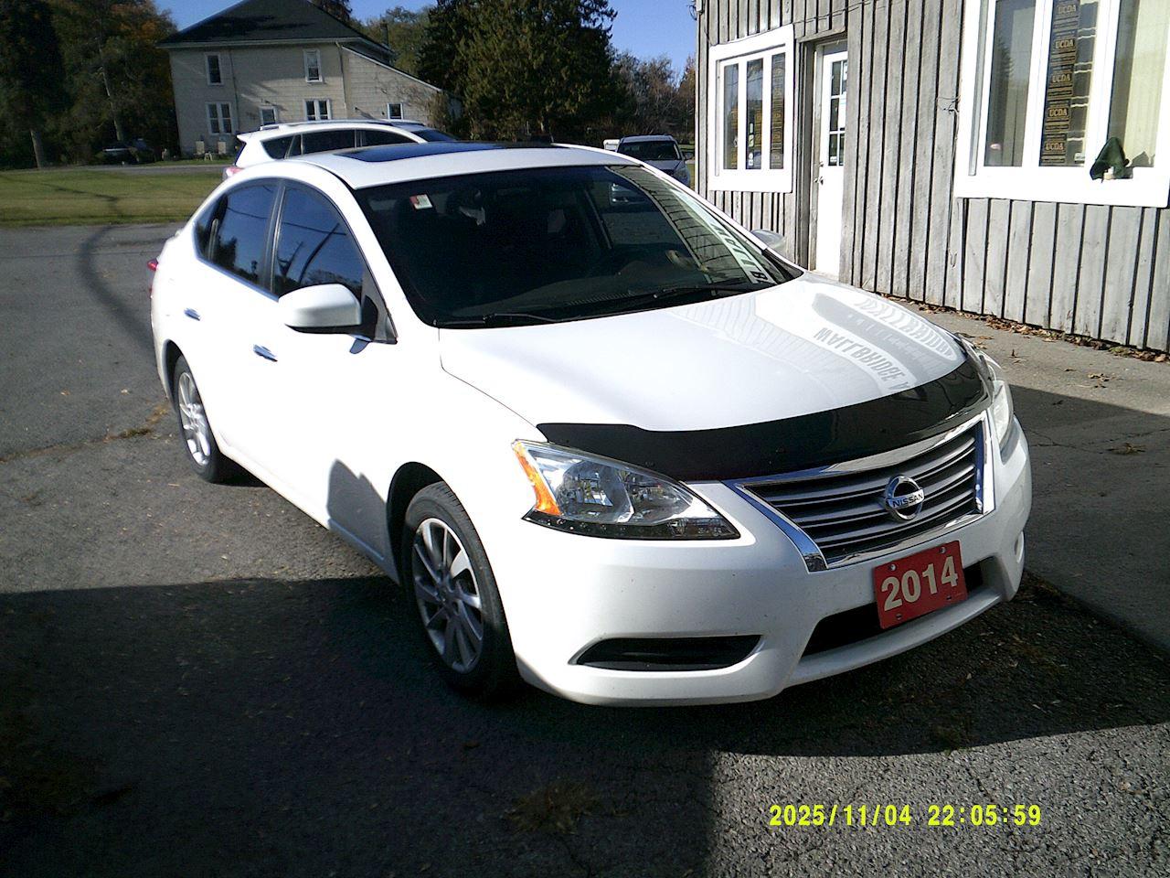 2014 Nissan Sentra S/SV/SR/SL Photo