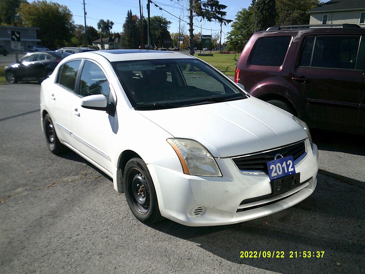 2012 Nissan Sentra 2.0 S Photo