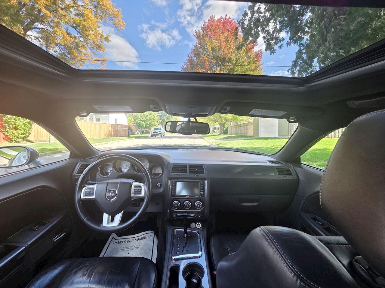 2012 Dodge Challenger SXT Plus Photo