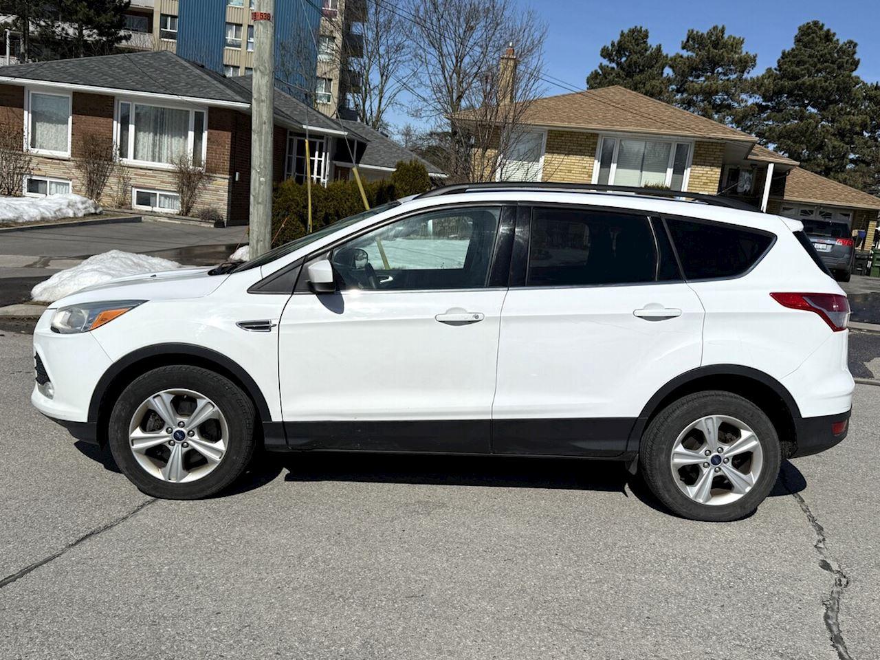 2016 Ford Escape SE Photo