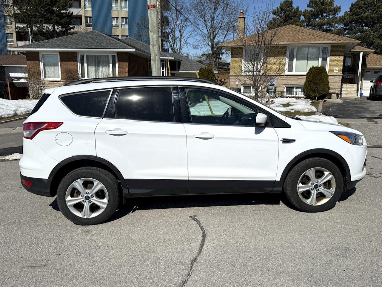 2016 Ford Escape SE Photo