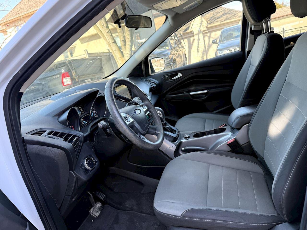 2016 Ford Escape SE Photo