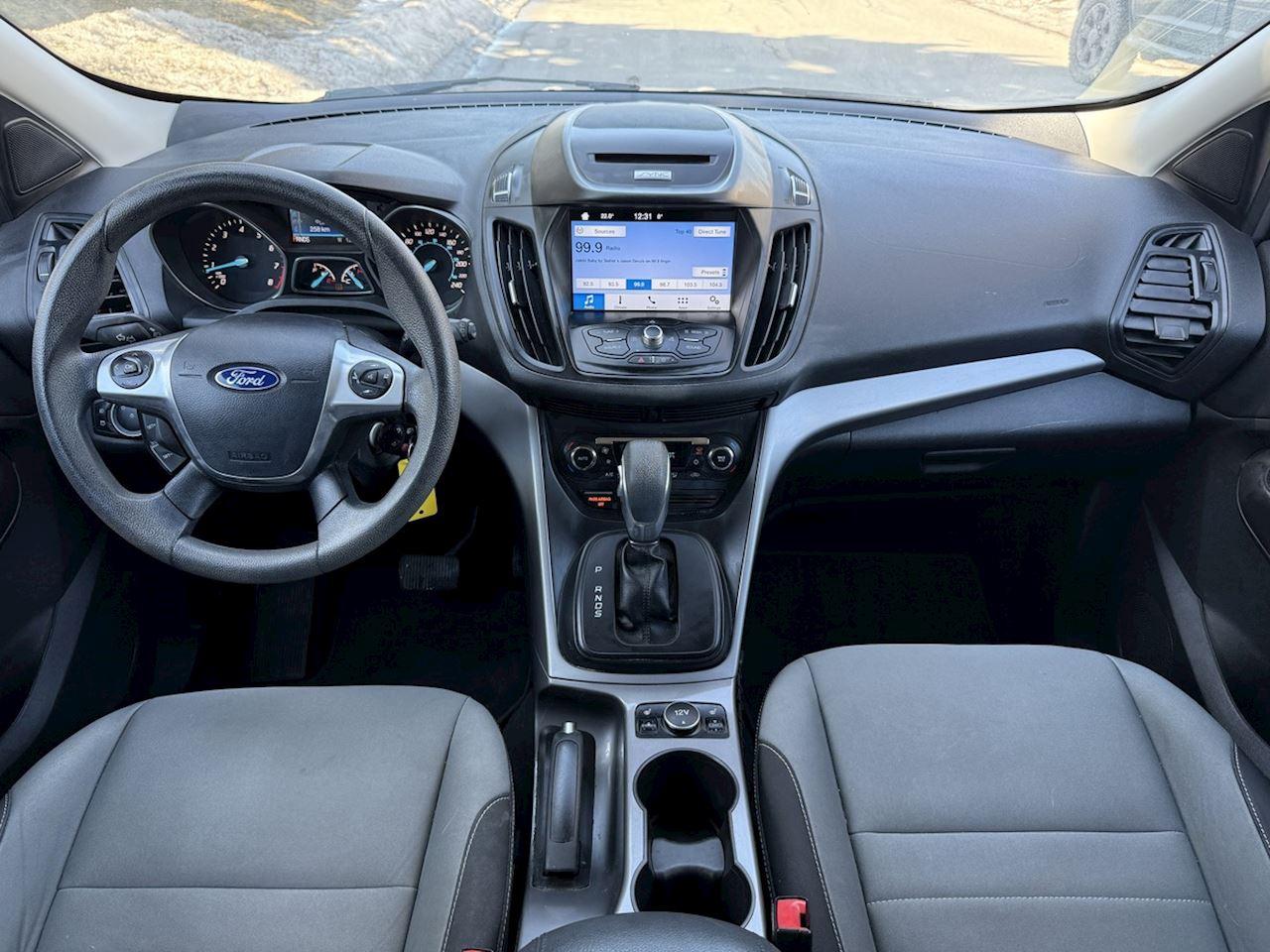 2016 Ford Escape SE Photo