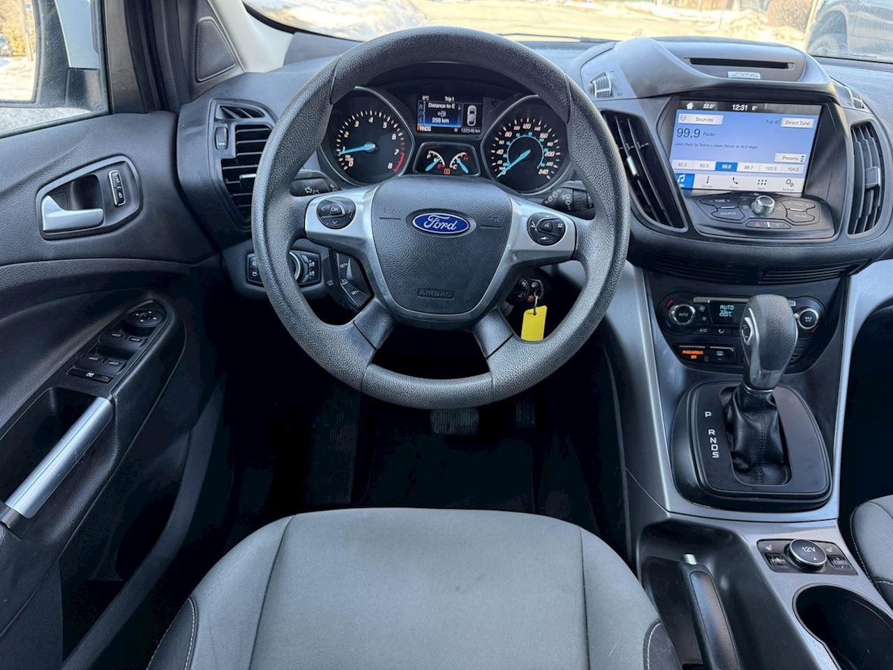 2016 Ford Escape SE Photo