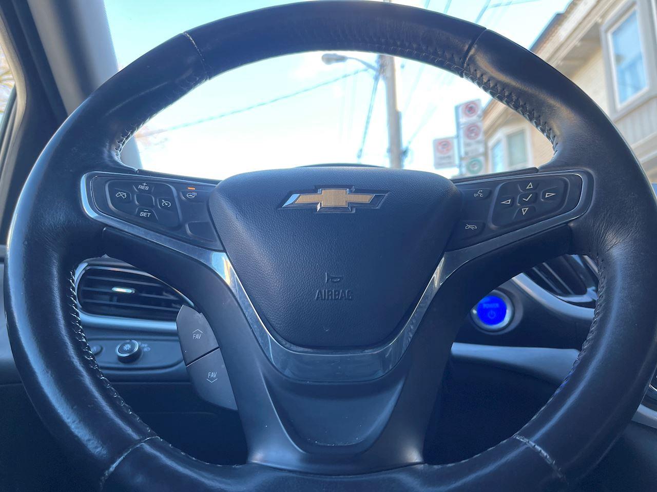 2016 Chevrolet Volt LT Photo