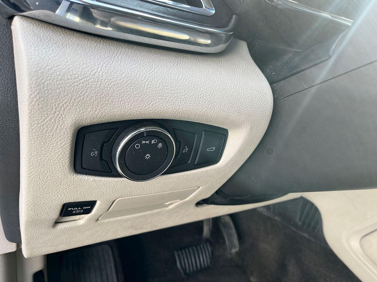 2017 Lincoln Continental Reserve Photo