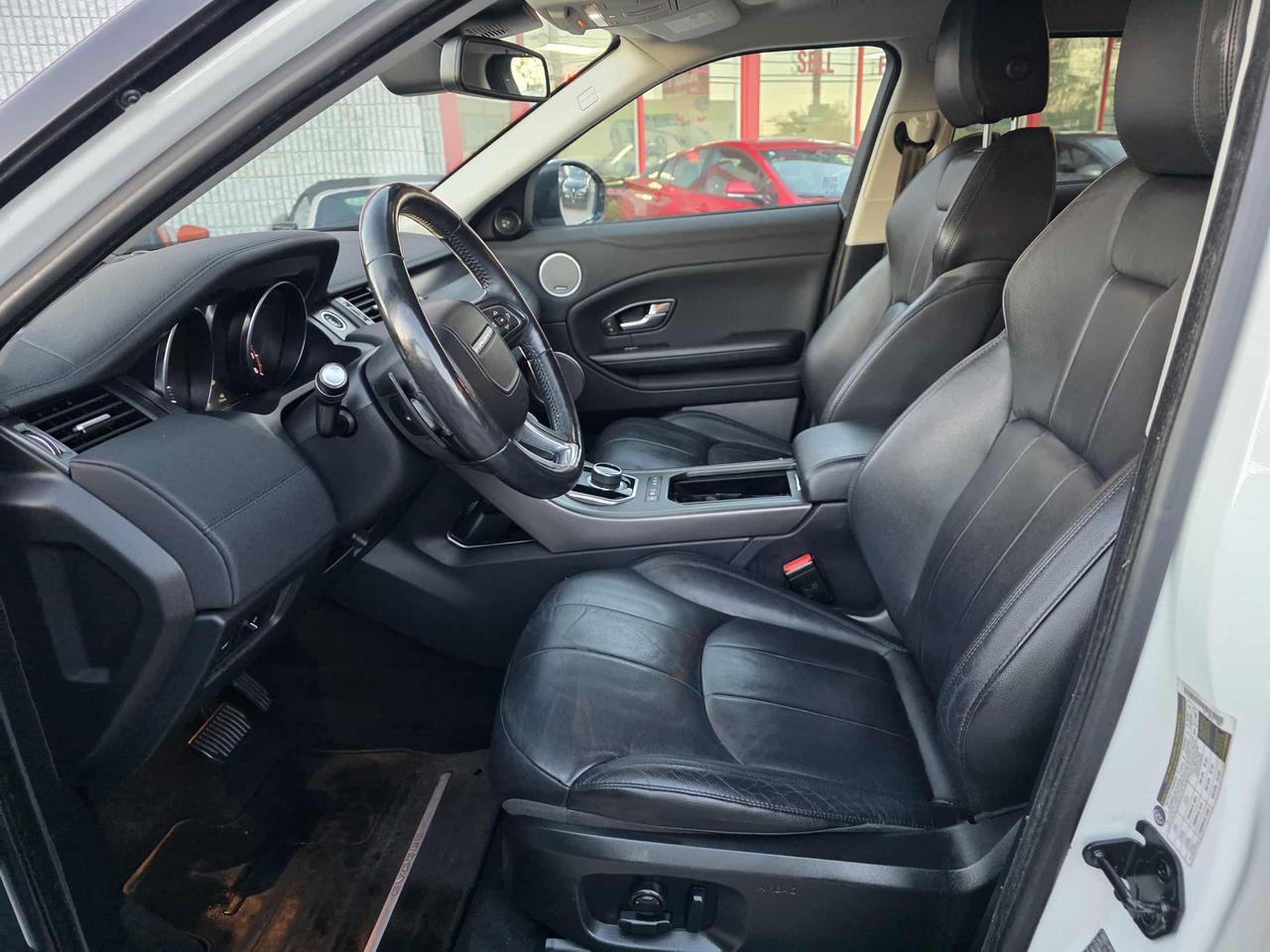 2018 Land Rover Range Rover Evoque SE 4WD Photo
