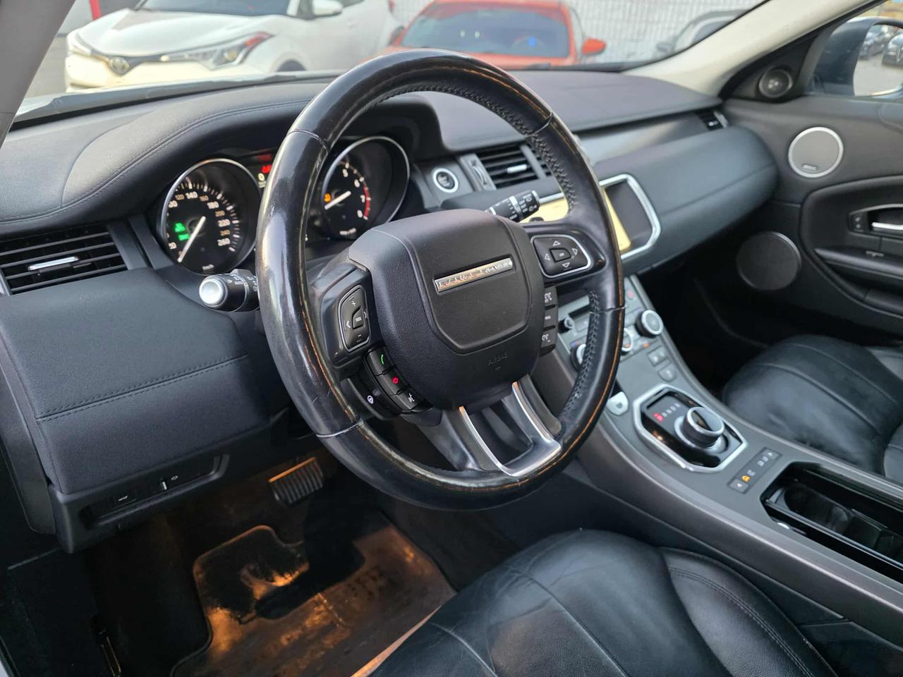 2018 Land Rover Range Rover Evoque SE 4WD Photo