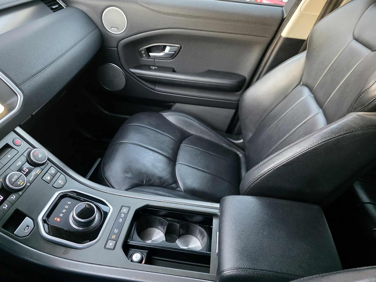 2018 Land Rover Range Rover Evoque SE 4WD Photo
