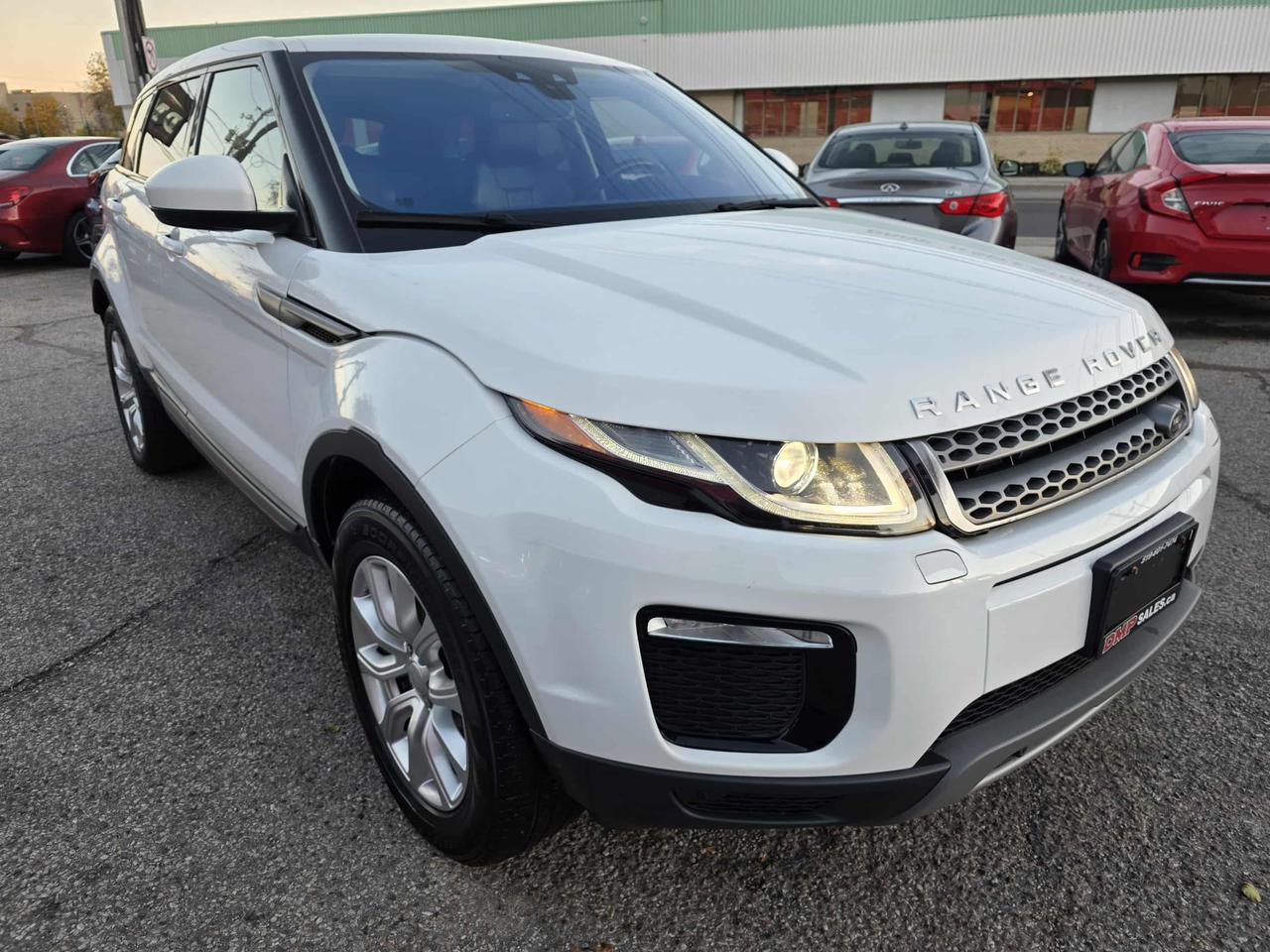 2018 Land Rover Range Rover Evoque SE 4WD Photo