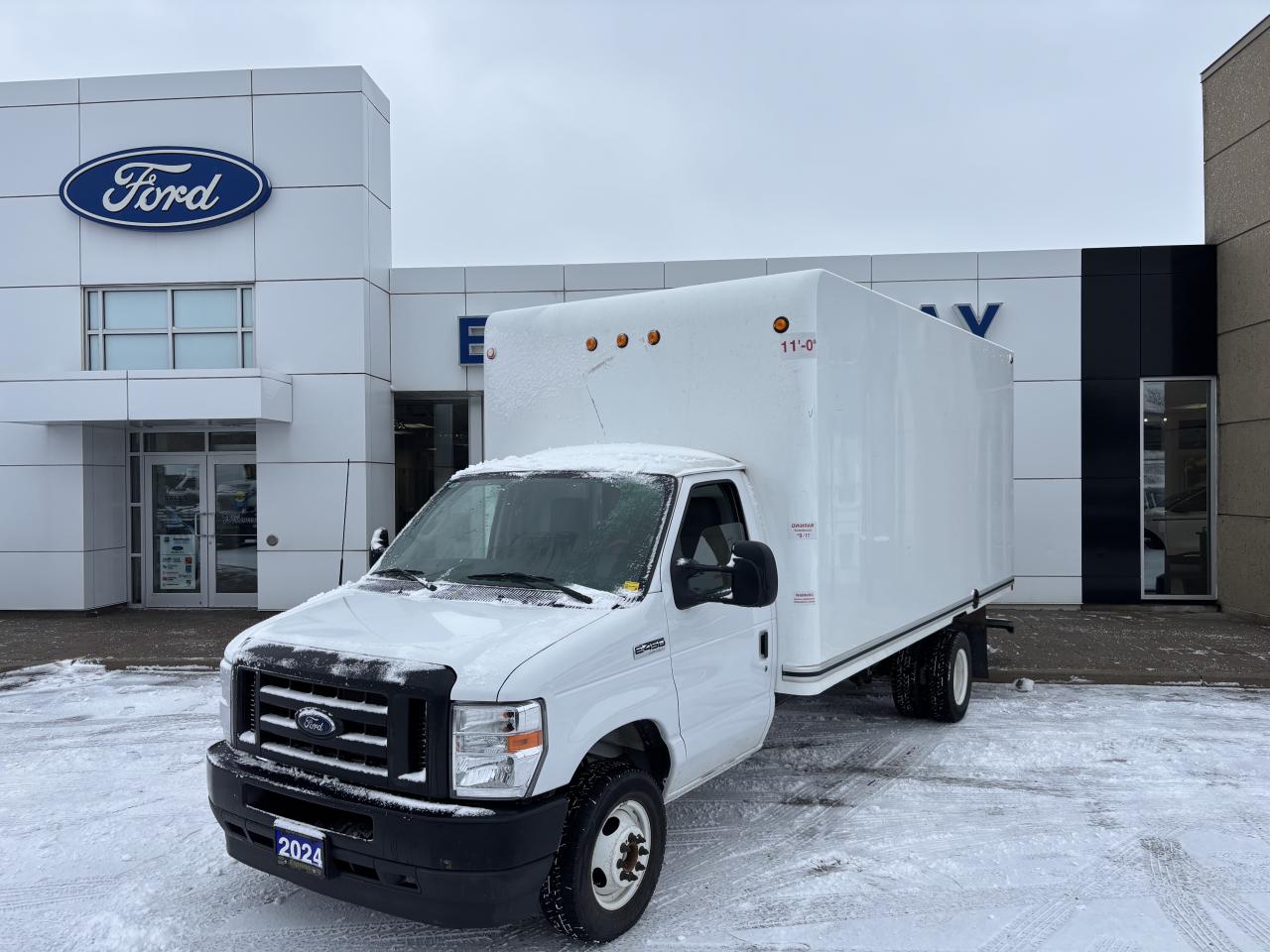 Ford E-Series Chassis E-450 SD Cutaway 176 DRW RWD 2024