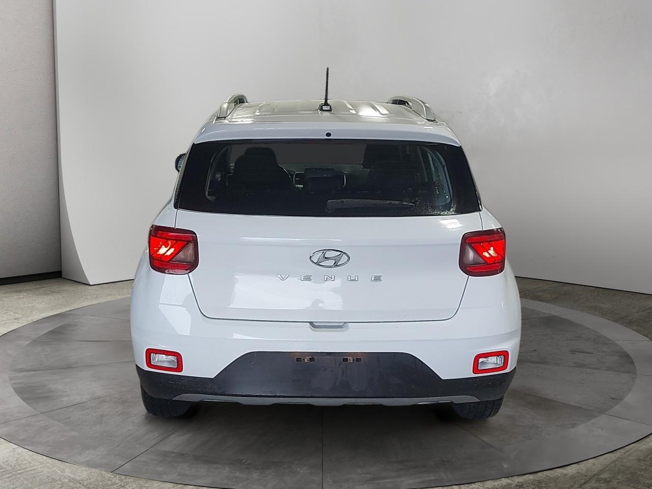 2023 Hyundai Venue PREFERRED Photo