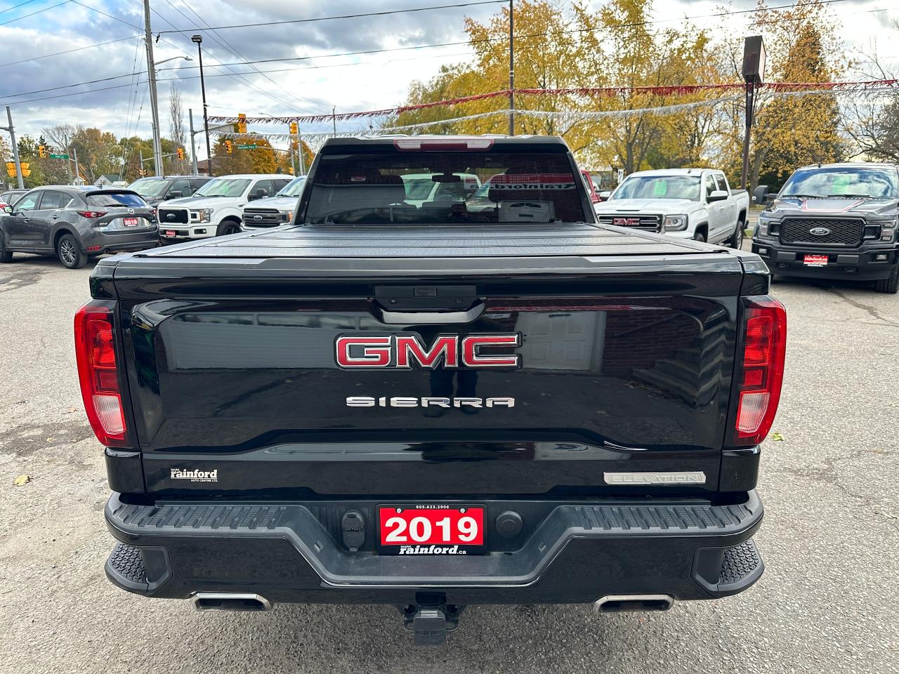 2019 GMC Sierra 1500 Elevation CrewCab 4x4 HTD Cloth CarPlay XM RearCam Photo3