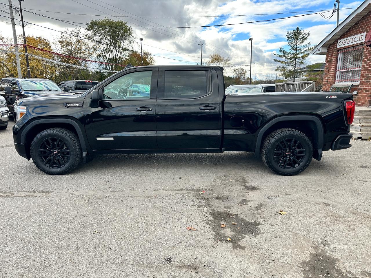 2019 GMC Sierra 1500 Elevation CrewCab 4x4 HTD Cloth CarPlay XM RearCam Photo2