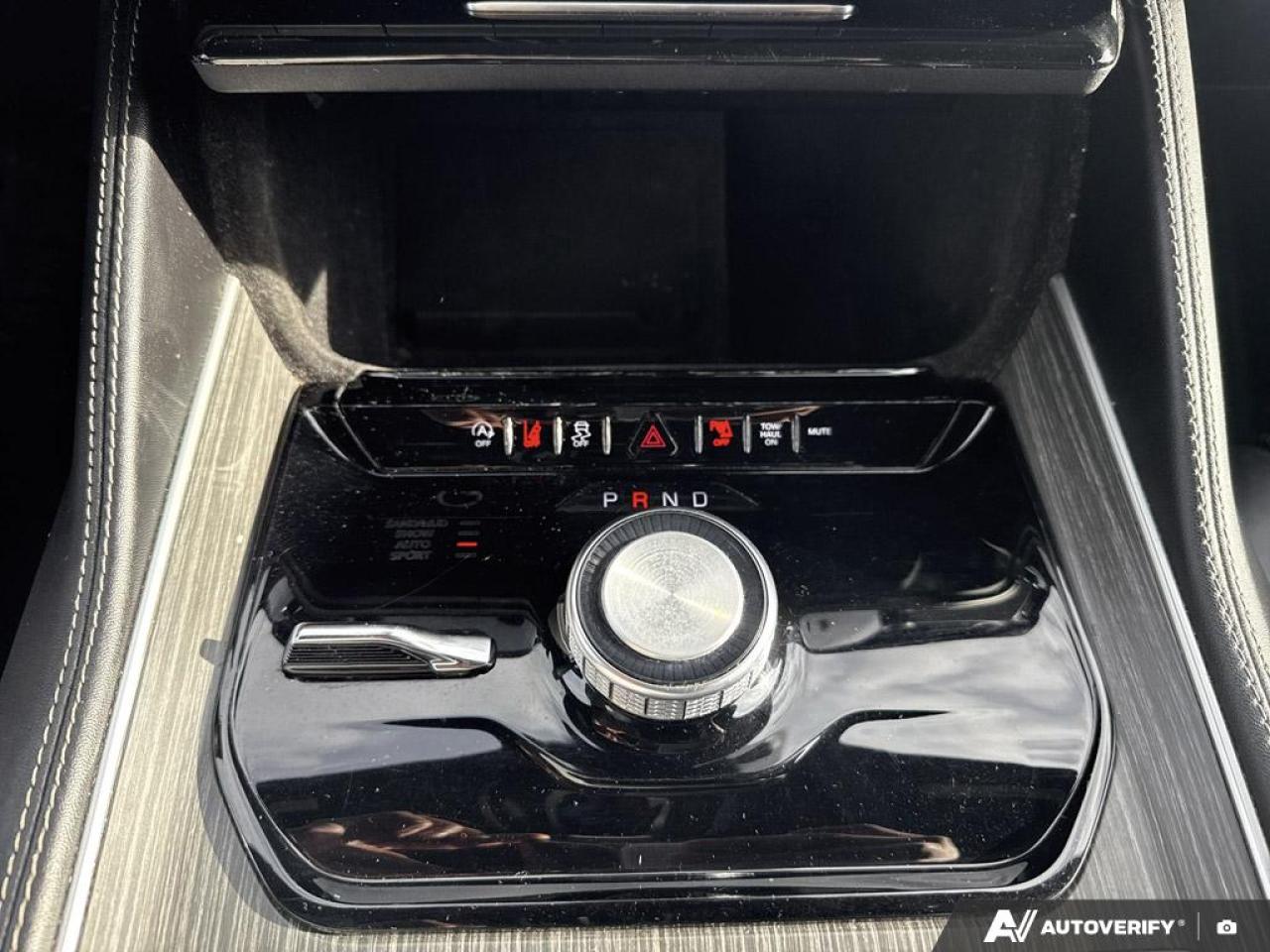 2023 Jeep Wagoneer SERIES II / NO ACCIDENTS / 4X4 / NAV / LEATHER / Photo