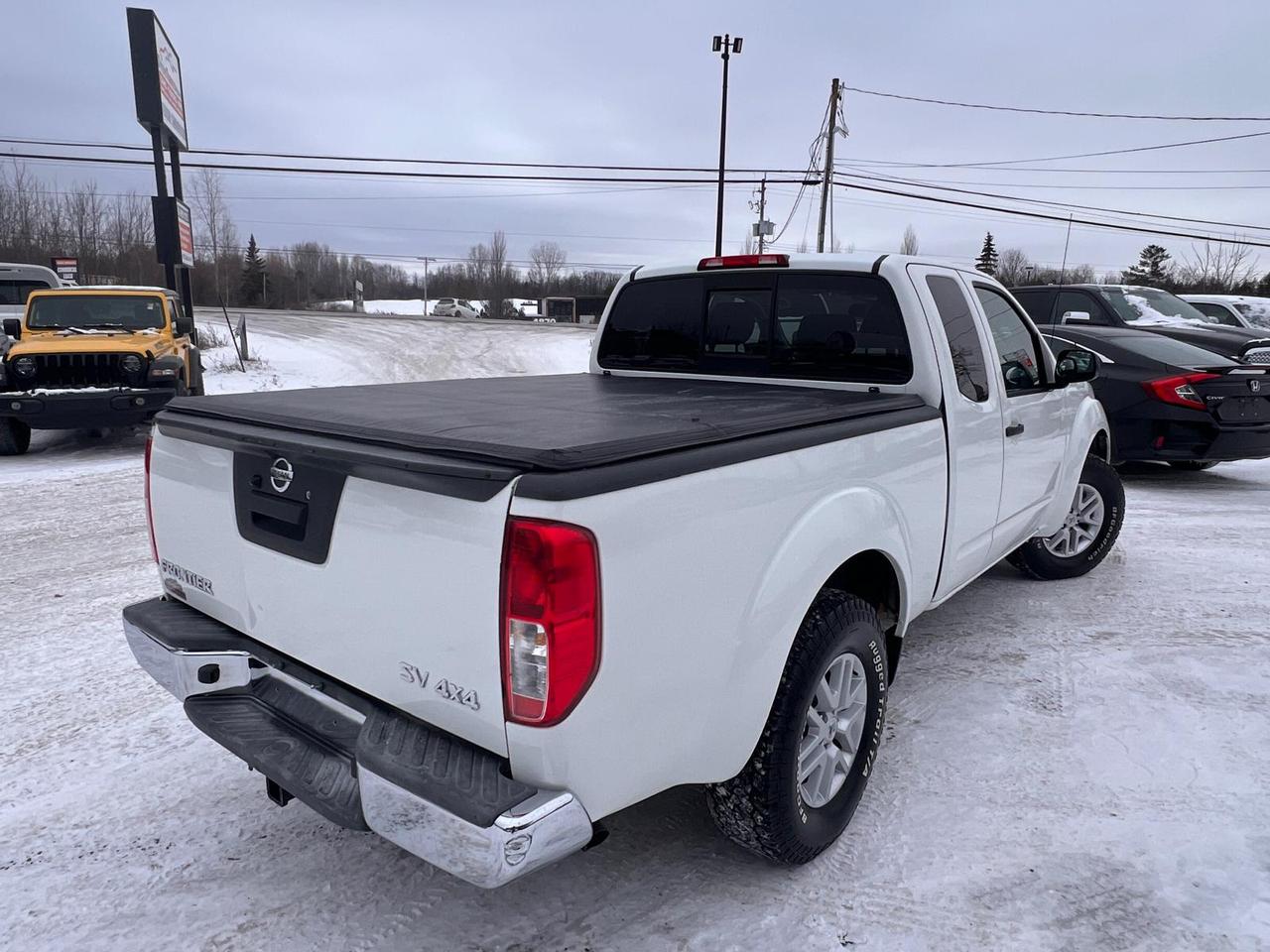 2015 Nissan Frontier SV Photo