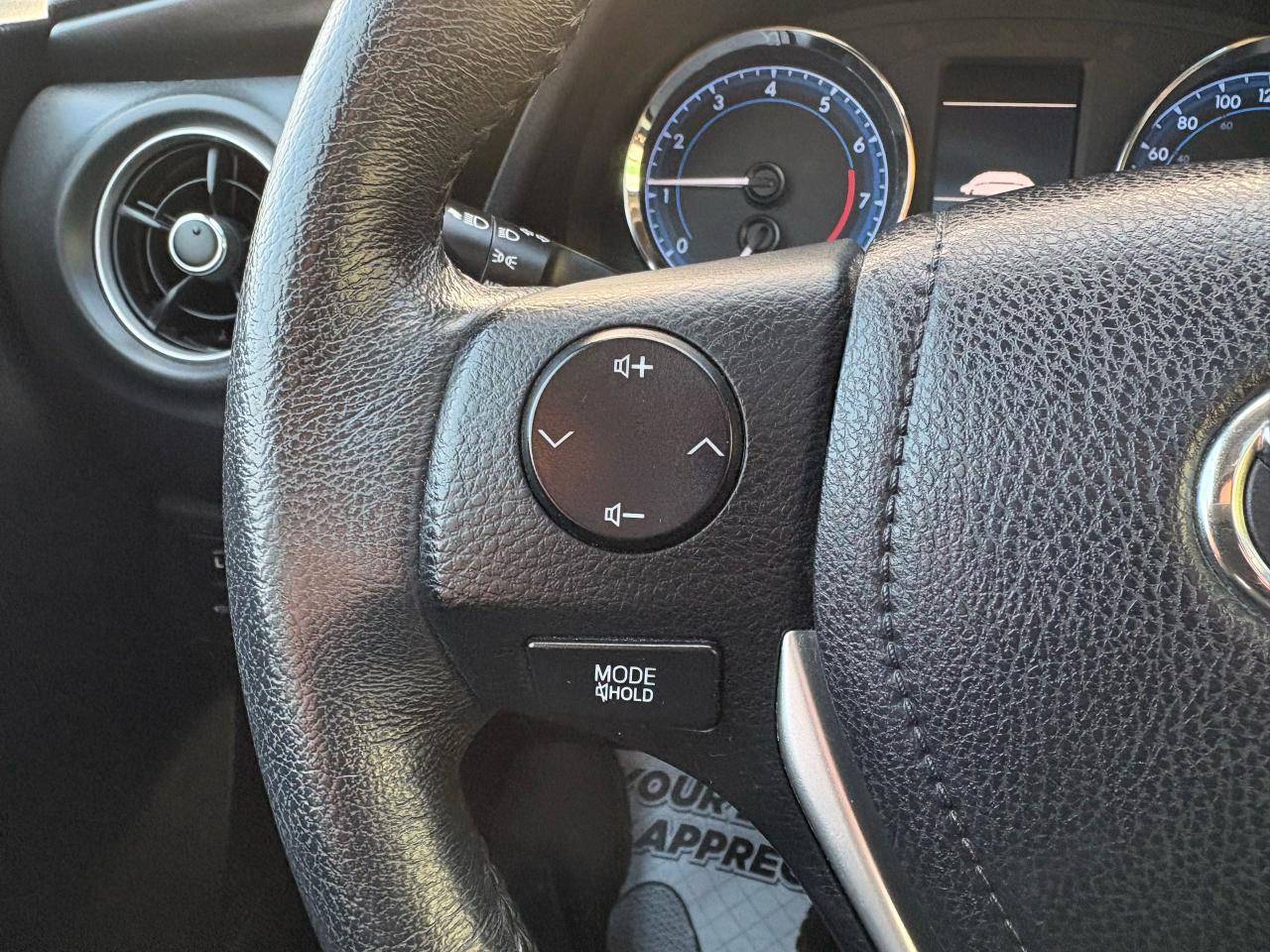 2017 Toyota Corolla LE - Photo #12