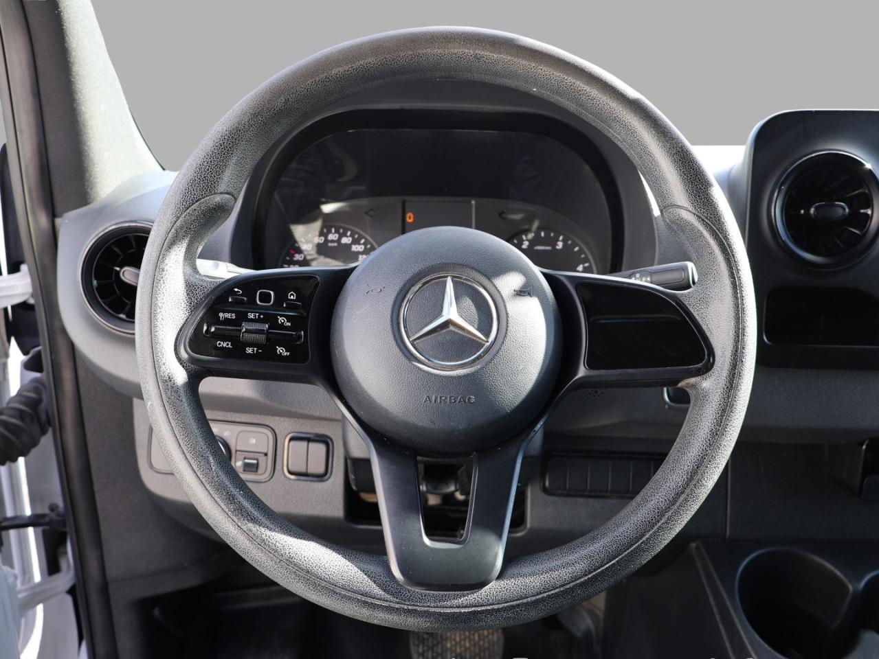 2020 Mercedes-Benz Sprinter 2500 144in. WB CERTIFIED *ACCIDENT FREE* CAMERA CRUISE ALLOYS - Photo #9