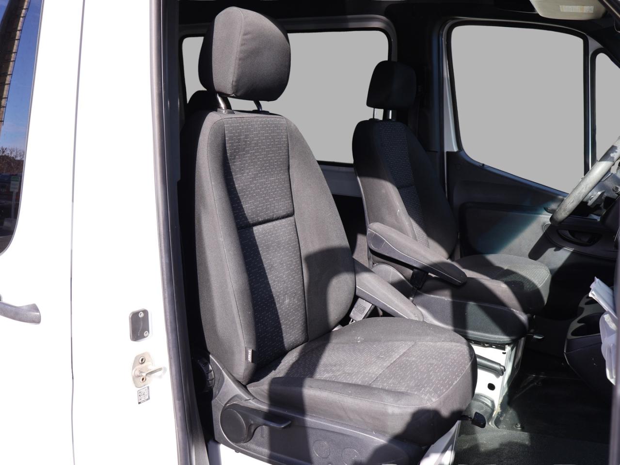 2020 Mercedes-Benz Sprinter 2500 144in. WB CERTIFIED *ACCIDENT FREE* CAMERA CRUISE ALLOYS - Photo #15