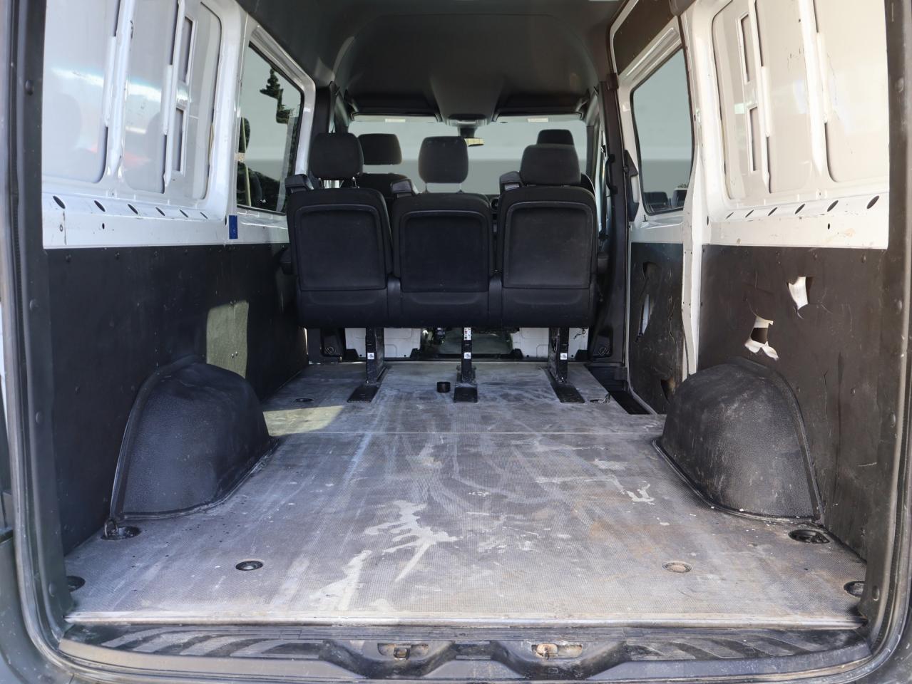 2020 Mercedes-Benz Sprinter 2500 144in. WB CERTIFIED *ACCIDENT FREE* CAMERA CRUISE ALLOYS - Photo #27