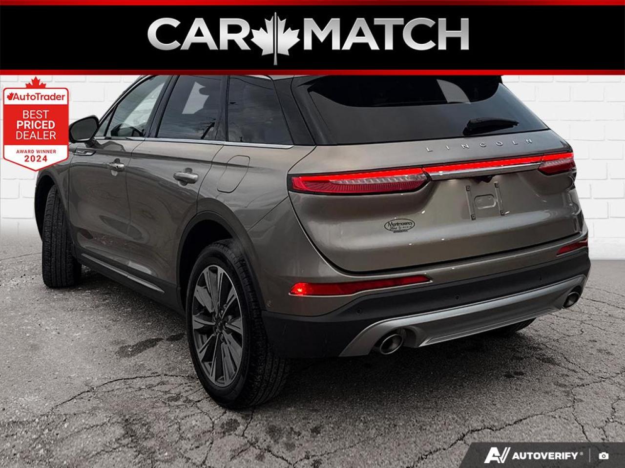 2021 Lincoln Corsair RESERVE / NO ACCIDENTS / PANO ROOF / NAV / LEATHER Photo