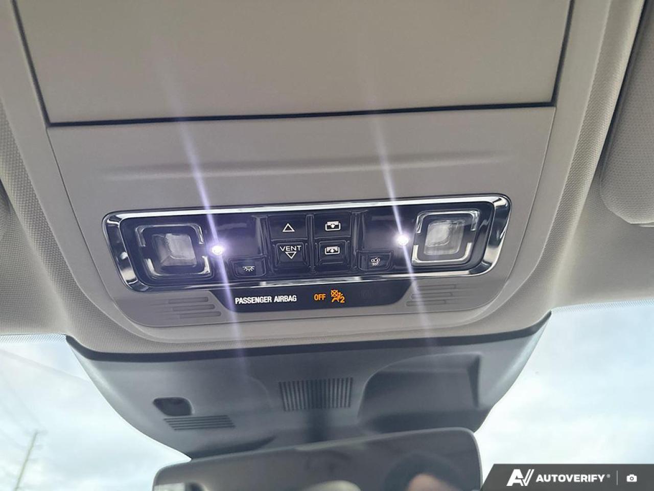 2021 Lincoln Corsair RESERVE / NO ACCIDENTS / PANO ROOF / NAV / LEATHER Photo