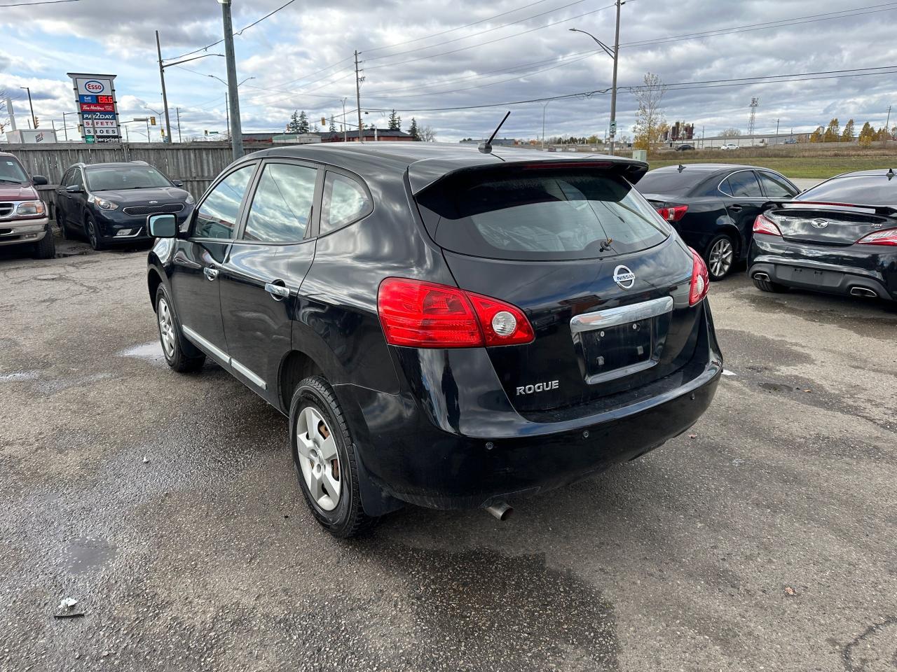 2013 Nissan Rogue S - Photo #3