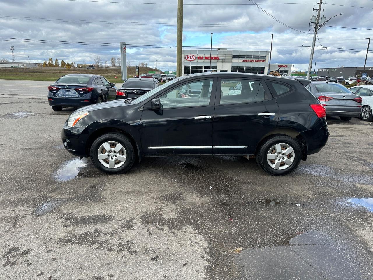 2013 Nissan Rogue S - Photo #2