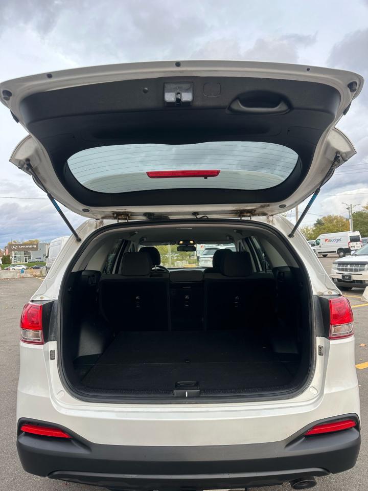 2018 Kia Sorento LX - Photo #11