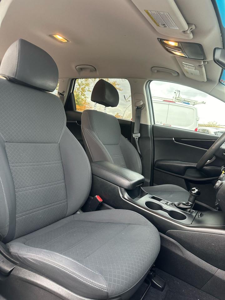 2018 Kia Sorento LX - Photo #10