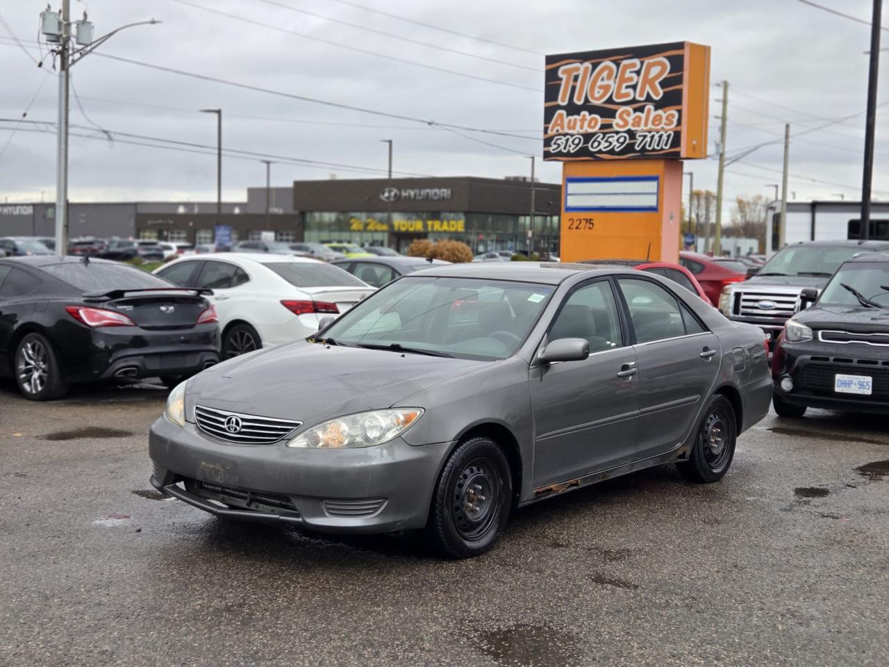 Used 2005 Toyota Camry LE for sale in London, ON