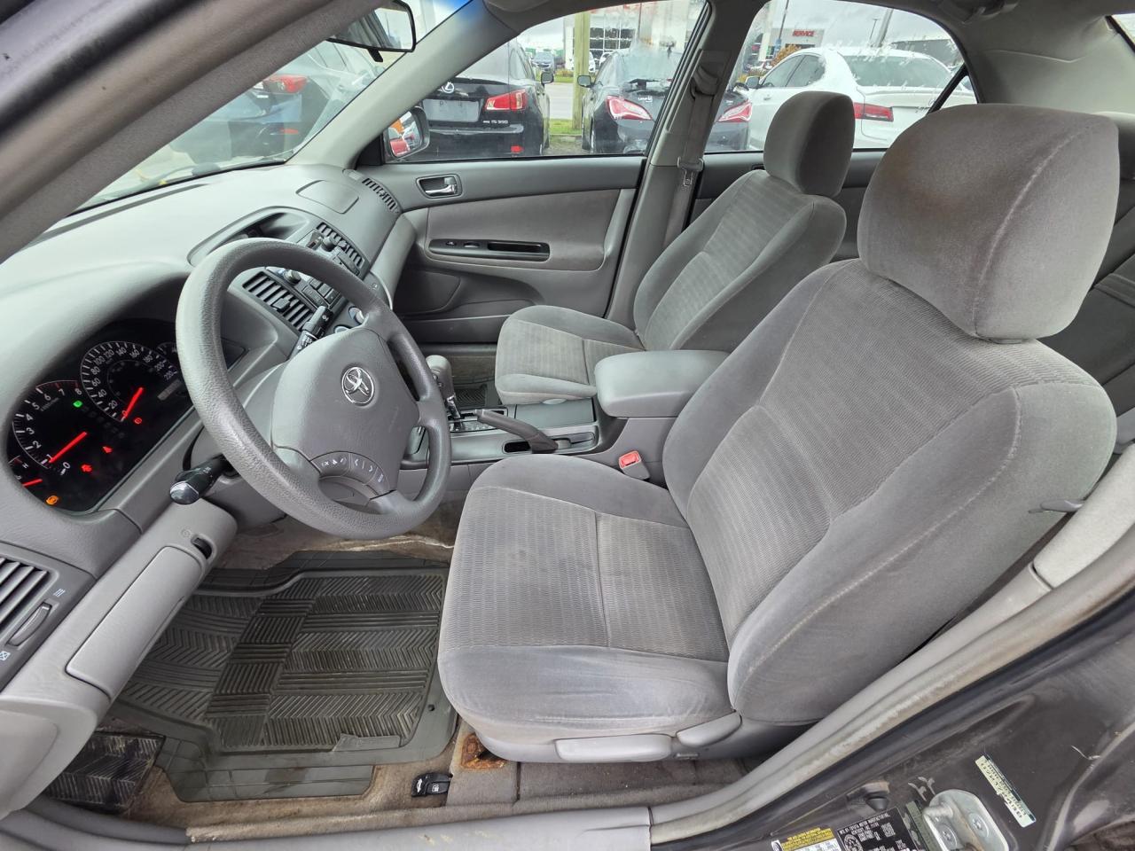 2005 Toyota Camry LE - Photo #13