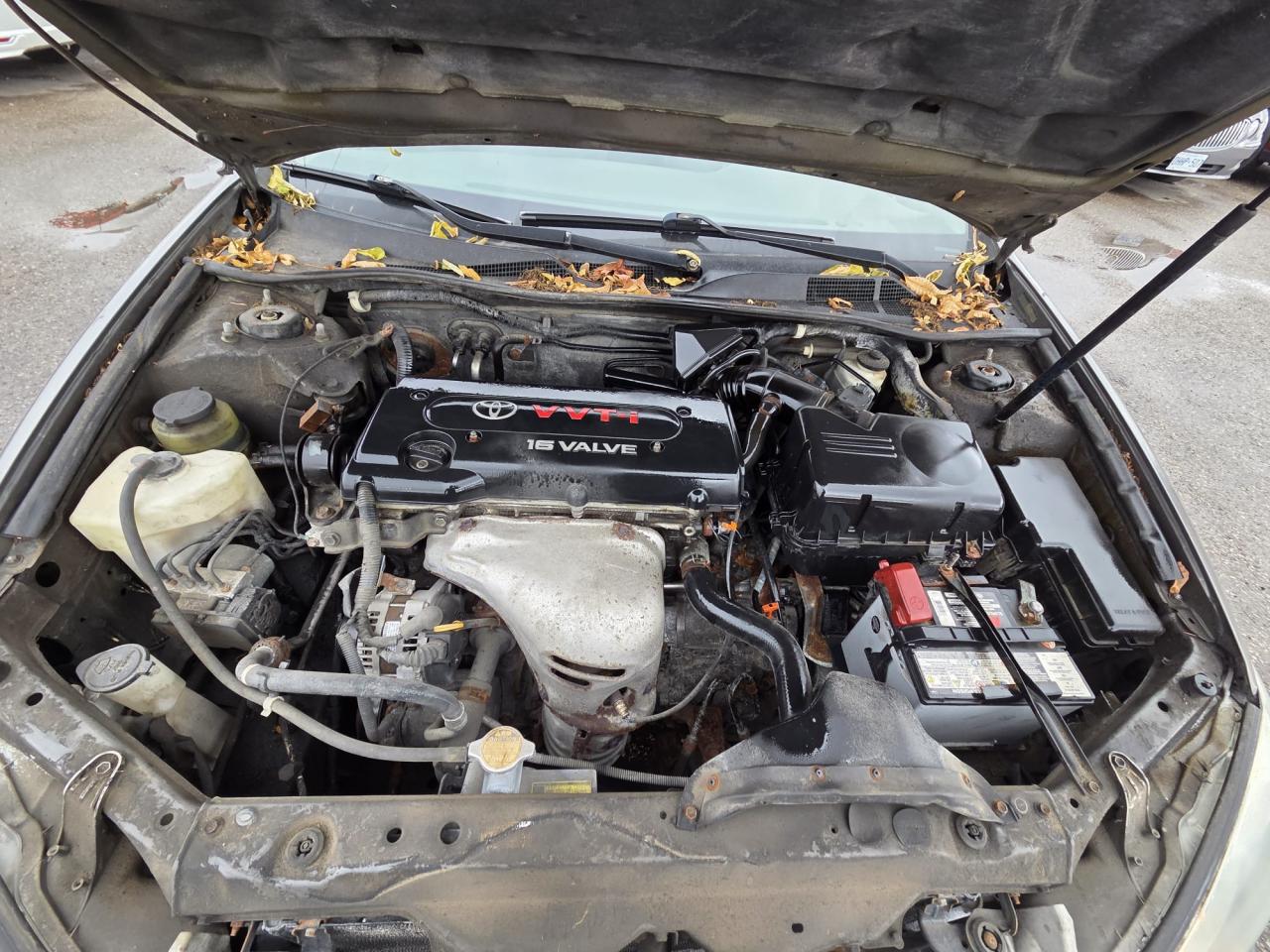 2005 Toyota Camry LE - Photo #12