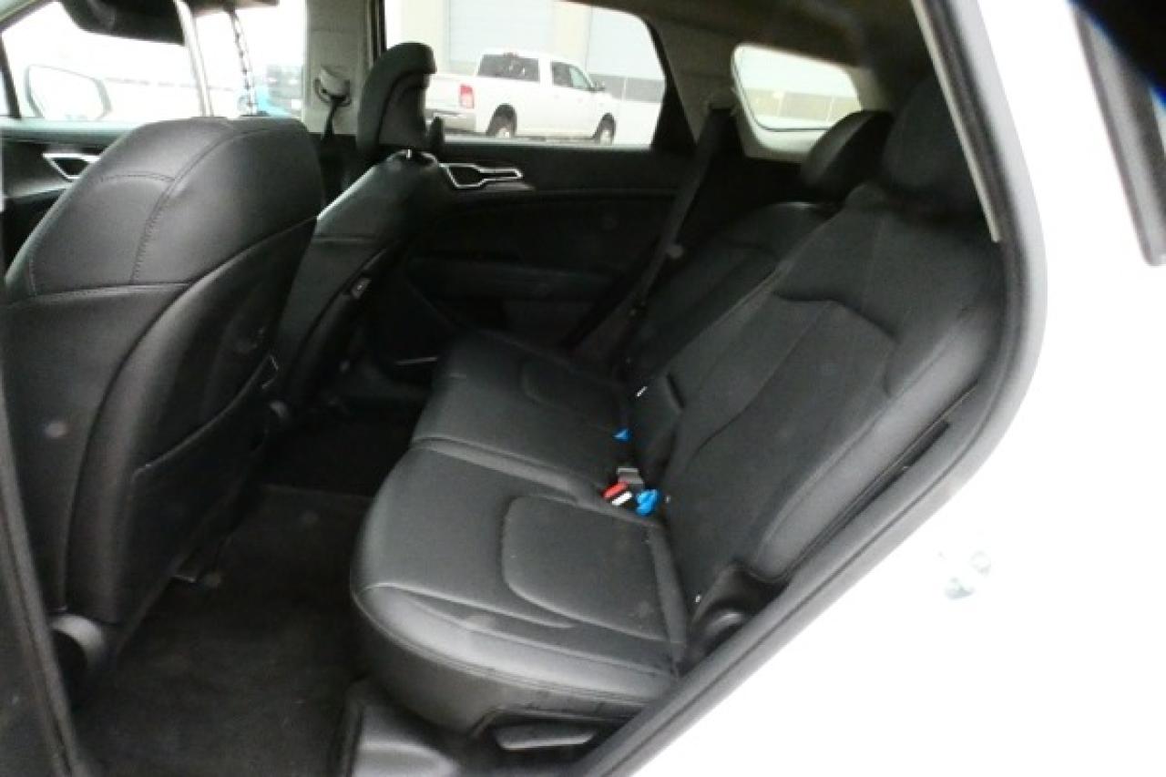 2024 Kia Sportage EX 4x w/Htd Leather, pano S/R, NAV, BUC - Photo #10