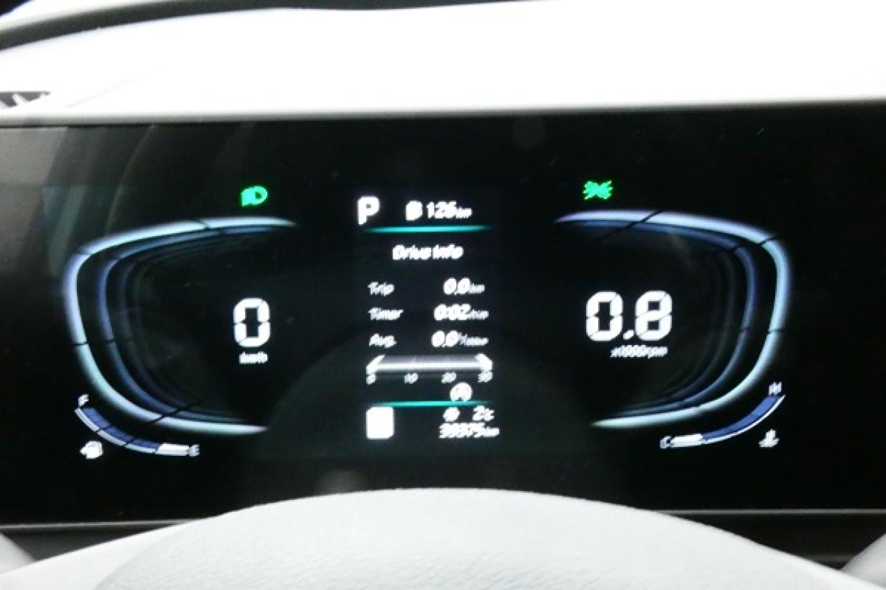 2024 Kia Sportage EX 4x w/Htd Leather, pano S/R, NAV, BUC - Photo #13