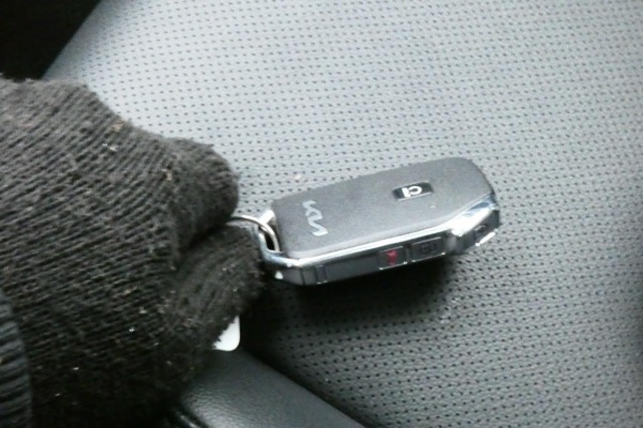 2024 Kia Sportage EX 4x w/Htd Leather, pano S/R, NAV, BUC - Photo #22