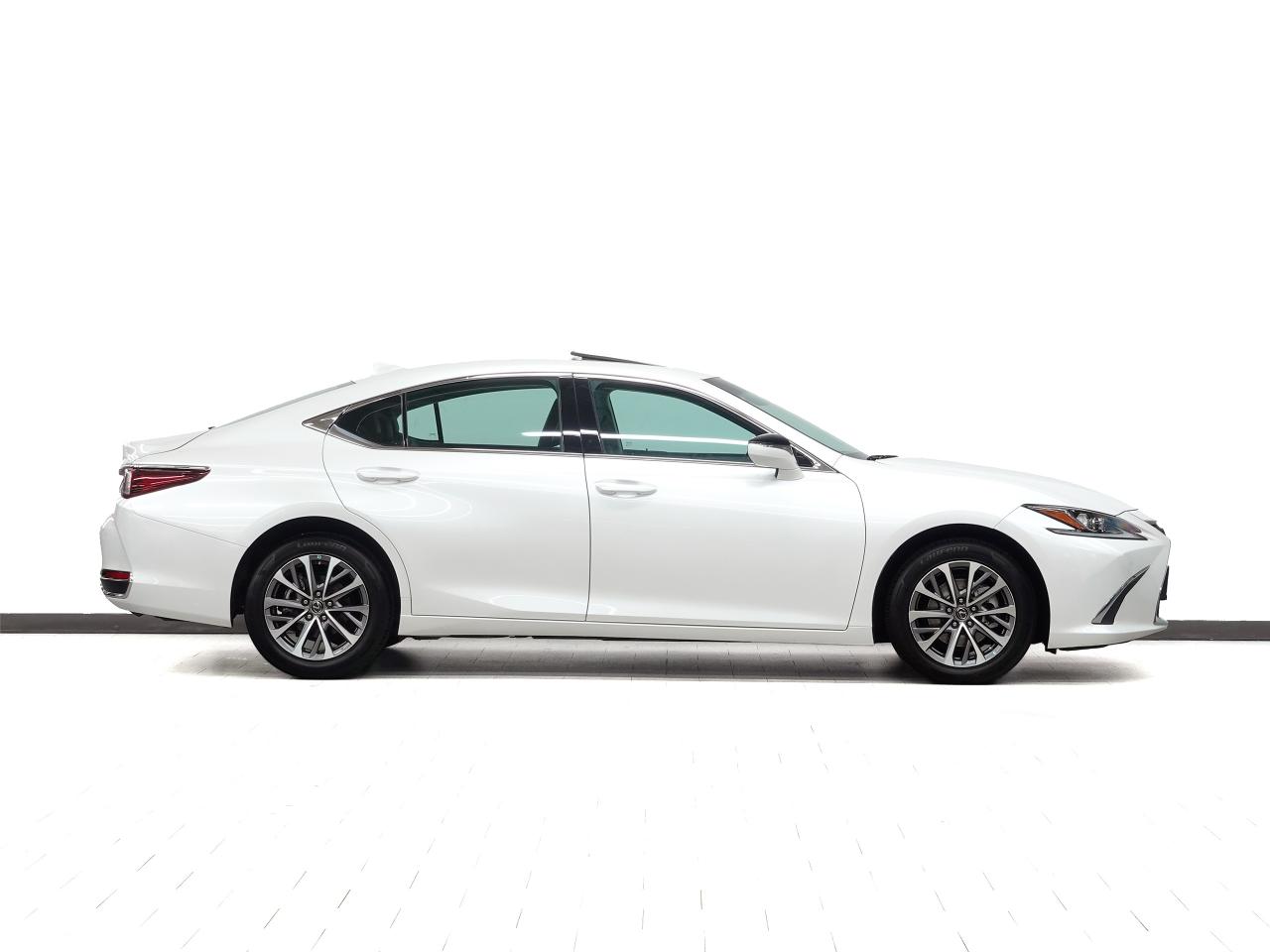 2022 Lexus ES 250 AWD | Leather | Sunroof | BSM | ACC | CarPlay Photo